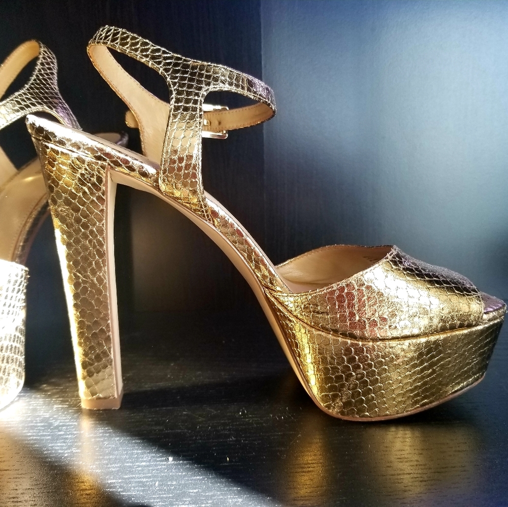 Michael Kors golden high heels